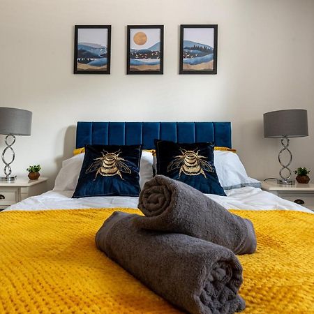 1 Bed Central - Free Parking - Long Stay Offer Strood Exterior photo